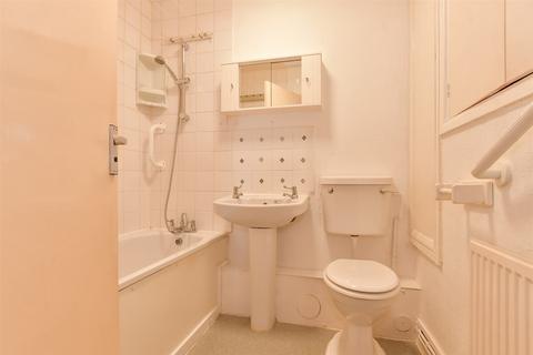 2 bedroom flat for sale, Victor Court, Hornchurch, Essex