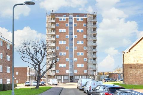 2 bedroom flat for sale, Victor Court, Hornchurch, Essex