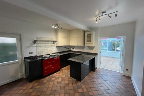 5 bedroom detached house to rent, Shipston Road, Stratford-upon-Avon