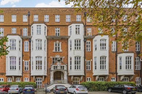 2 bedroom flat for sale, Cormont Road, Camberwell SE5