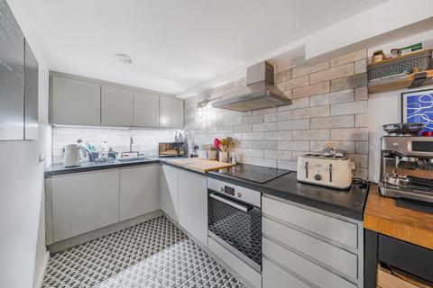 2 bedroom flat for sale, Cormont Road, Camberwell SE5