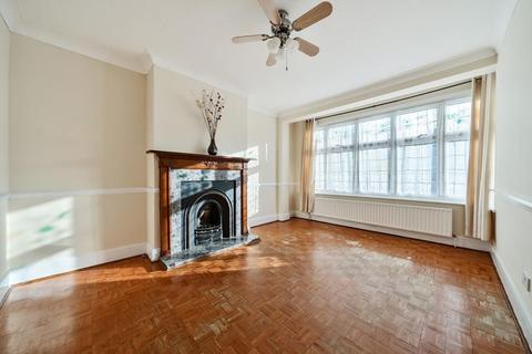 23 Selworthy Road, London, SE6 4DP