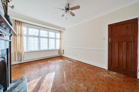 23 Selworthy Road, London, SE6 4DP