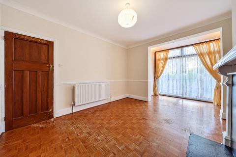 23 Selworthy Road, London, SE6 4DP