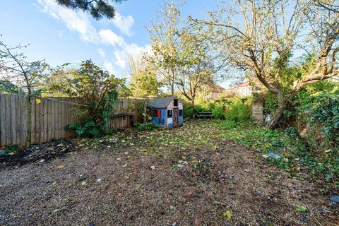23 Selworthy Road, London, SE6 4DP