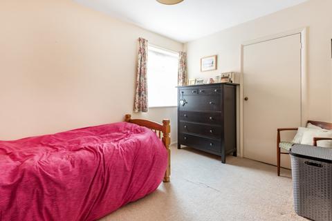 2 bedroom apartment to rent, Brackley Road Beckenham BR3