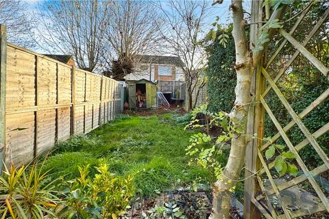 10 Ash Road, Aldershot, GU12 4EZ