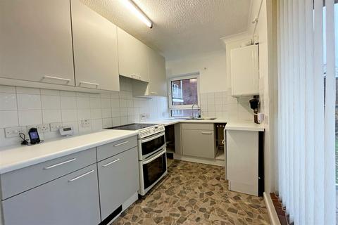 2 bedroom flat to rent, Bournemouth