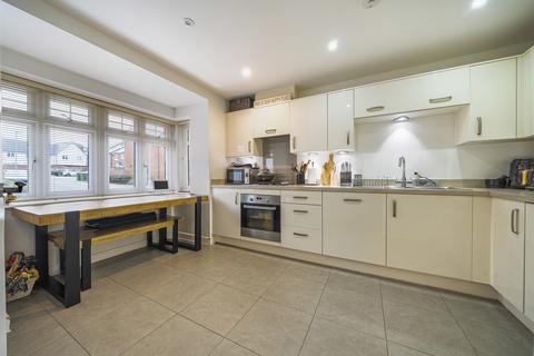 3 bedroom end of terrace house for sale, Westbrook Drive, Folkestone