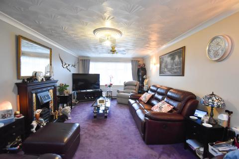 3 bedroom bungalow for sale, Beacon Park Drive, Skegness, PE25