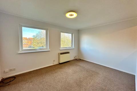 1 bedroom maisonette to rent, Hoddern Avenue, Peacehaven