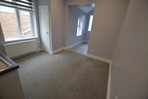 1 bedroom house of multiple occupation to rent, Bournemouth Road, Poole, Dorset, BH14 9HT