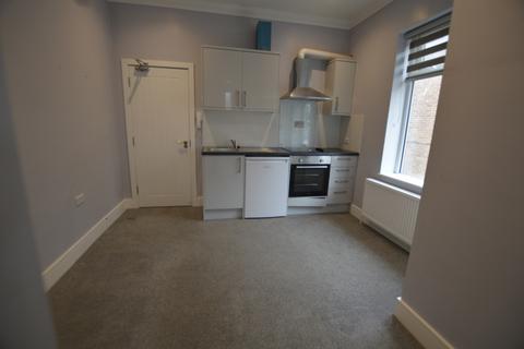 1 bedroom house of multiple occupation to rent, Bournemouth Road, Poole, Dorset, BH14 9HT