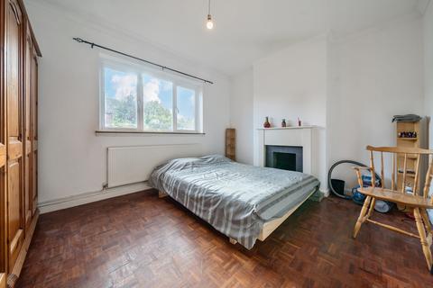 2 bedroom apartment for sale, Central Road, Morden SM4