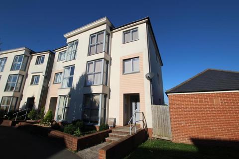 6 bedroom end of terrace house to rent, Long Down Avenue, Bristol BS16