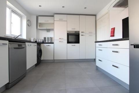 6 bedroom end of terrace house to rent, Long Down Avenue, Bristol BS16