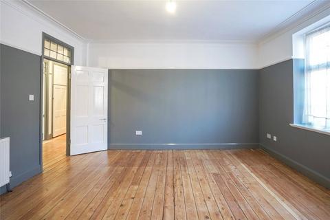 2 bedroom apartment to rent, Streatham High Road, London, SW16