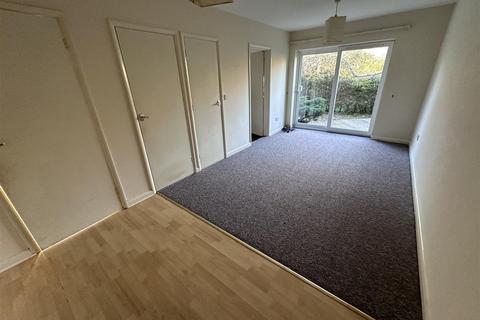 1 bedroom flat to rent, Brackendale, Hastings