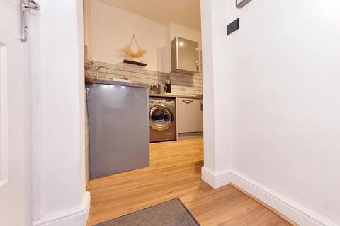 2 bedroom end of terrace house for sale, Ferncliffe Terrace, Leeds