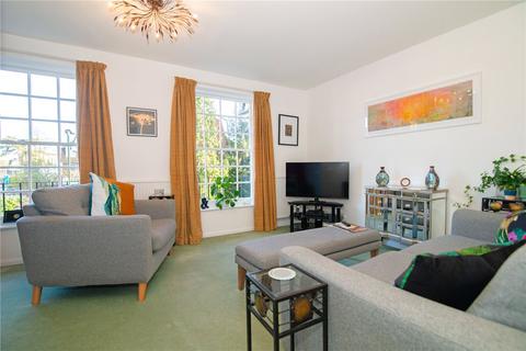 4 bedroom house for sale, Langwood Chase, Teddington, TW11