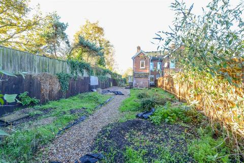 2 bedroom end of terrace house for sale, New Hythe Lane, Larkfield