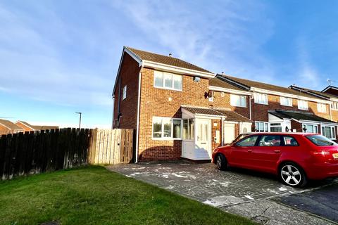 2 bedroom end of terrace house for sale, Middlewood Close, Clavering