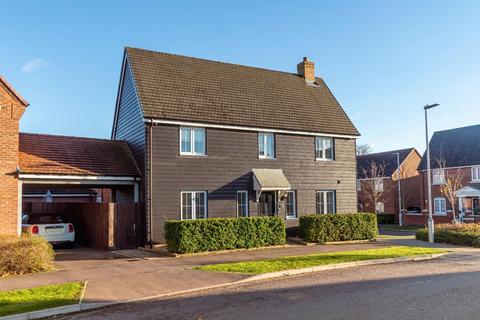 16 Aylesbury Drive, Houghton Regis, Dunstable, LU5 6FX