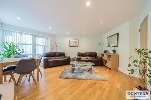 2 bedroom flat for sale, Central Avenue, Welling