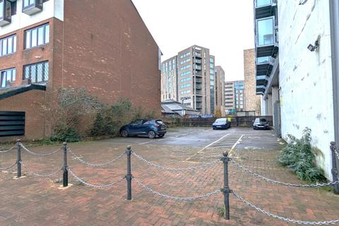 Parking to rent, 4 Clippers Quay, Salford, Lancashire, M50