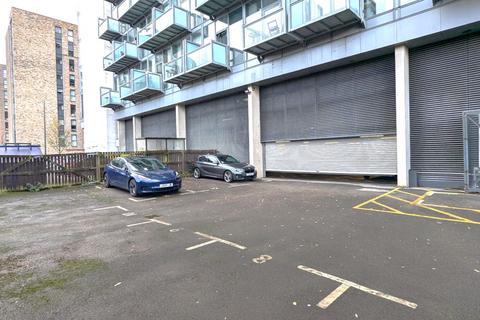 Parking to rent, 4 Clippers Quay, Salford, Lancashire, M50