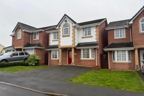 4 bedroom detached house to rent, Hama Drive, Oakengates