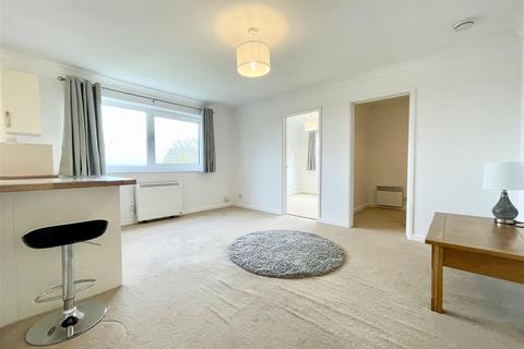 1 bedroom apartment to rent, Runnymede Court, Southampton SO30