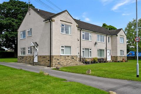 2 bedroom apartment for sale, Tranfield Close, Guiseley, Leeds