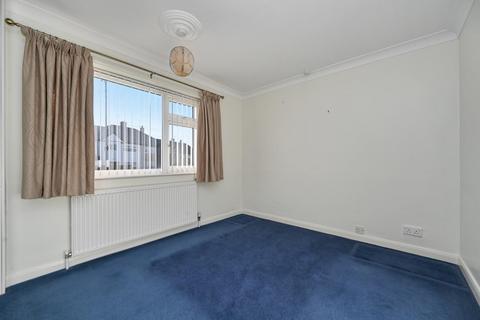 2 bedroom apartment for sale, Tranfield Close, Guiseley, Leeds