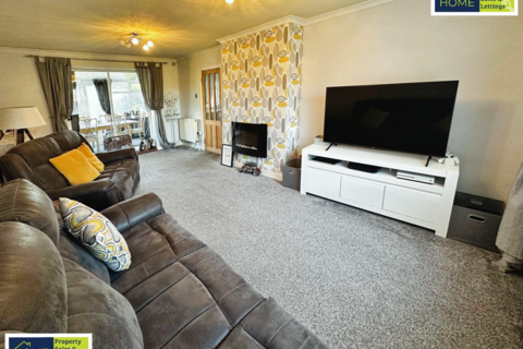 4 bedroom semi-detached house for sale, Brabazon Road, Oadby, Leicester, Leicestershire