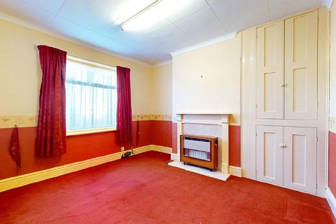 3 bedroom end of terrace house for sale, 41 Larkfield Avenue, Gillingham