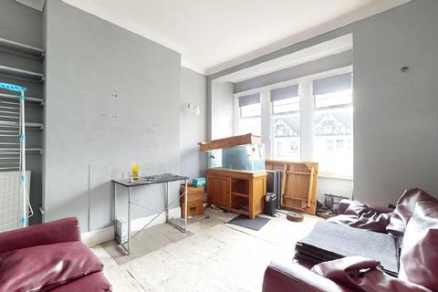 4 bedroom maisonette for sale, 20 Doverfield Road, Brixton Hill