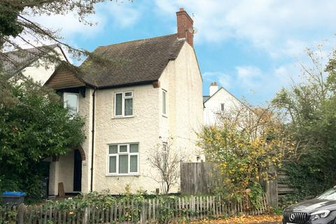 3 bedroom detached house for sale, 221 Harrington Road, South Norwood