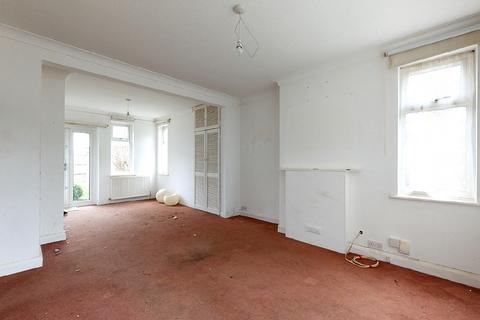 3 bedroom detached house for sale, 221 Harrington Road, South Norwood