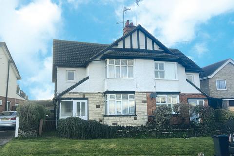 3 bedroom semi-detached house for sale, 12 Southcourt Avenue, Leighton Buzzard