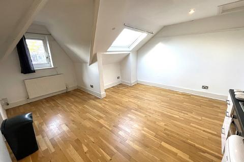 2 bedroom flat for sale, Flat C, 90 Colney Hatch Lane, Muswell Hill