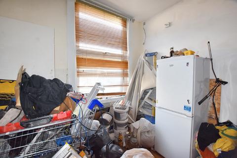 1 bedroom flat for sale, 4(B) Ryecroft Road, Hither Green