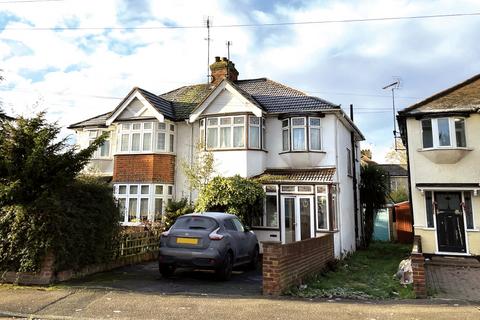 4 bedroom semi-detached house for sale, 13 Park End Road, Romford