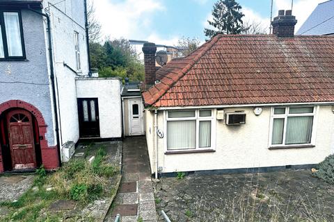 3 bedroom bungalow for sale, 141 Bullsmoor Lane, Enfield