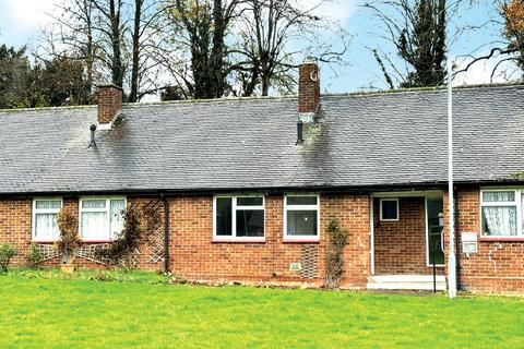 2 bedroom bungalow for sale, 16 Chestnut Close, Bishop's Stortford