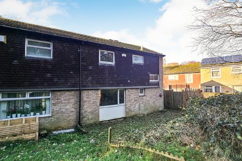 3 bedroom end of terrace house for sale, 45 Prentice Court, Northampton