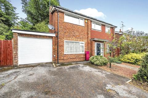 3 bedroom detached house for sale, 25 Linstead Road, Farnborough