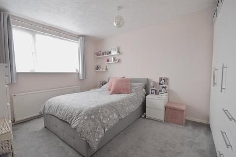 3 bedroom semi-detached house for sale, Horley, Surrey, RH6