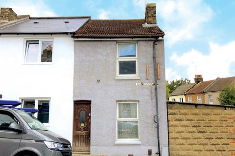 2 bedroom end of terrace house for sale, 17 Elliott Street, Gravesend, Kent