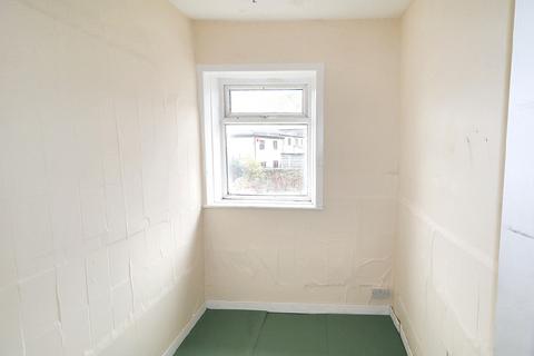 448 Wakefield Road, Huddersfield, HD5 8PS